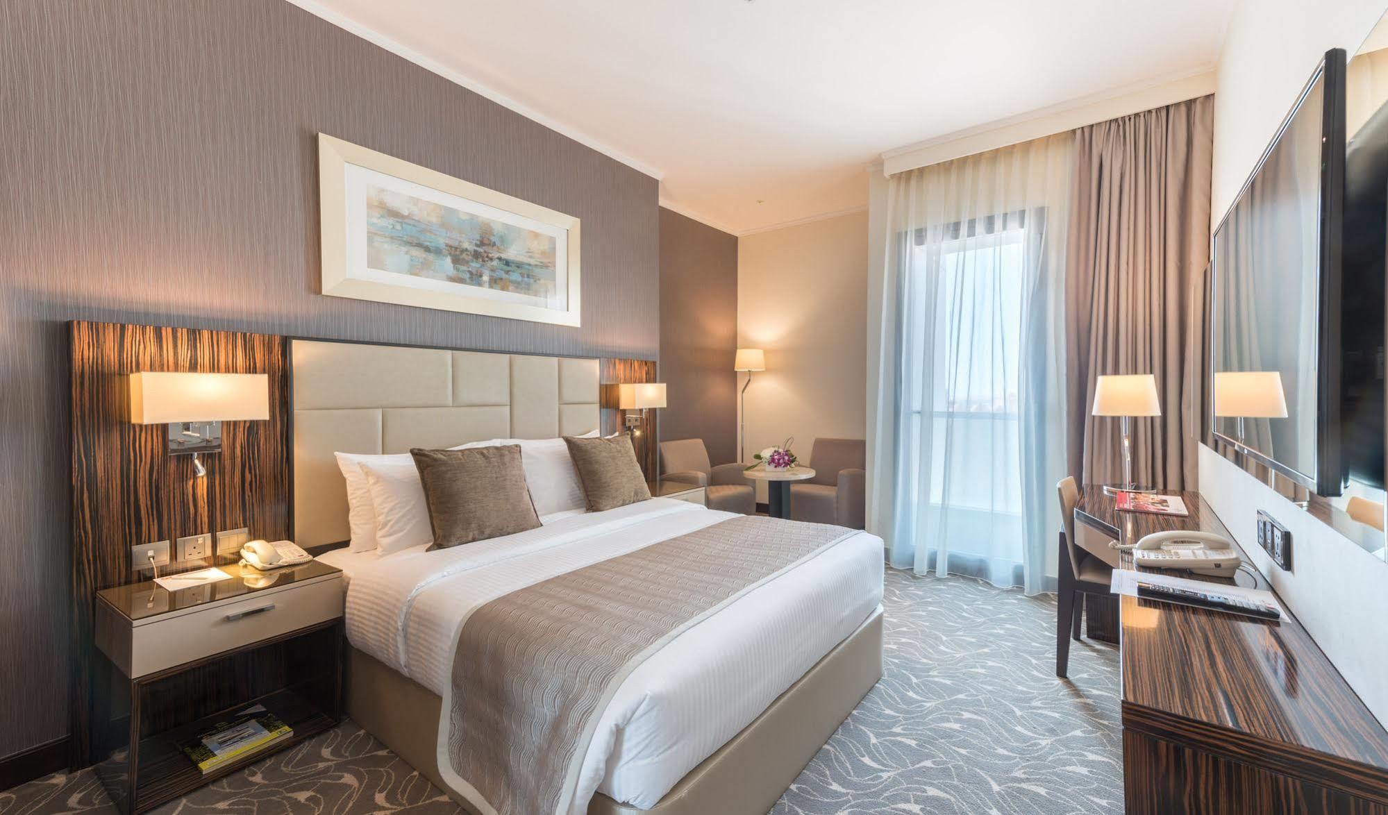 Hawthorn Extended Stay By Wyndham Abu Dhabi City Center Екстер'єр фото