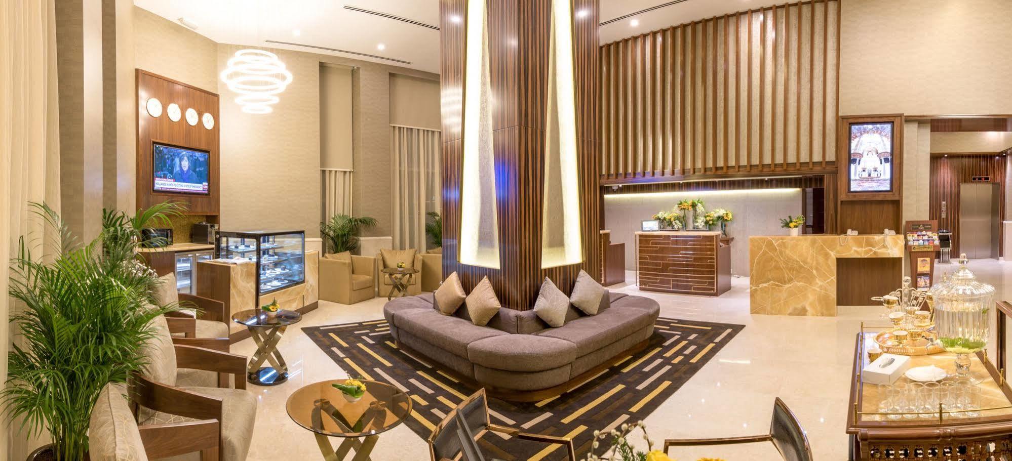 Hawthorn Extended Stay By Wyndham Abu Dhabi City Center Екстер'єр фото