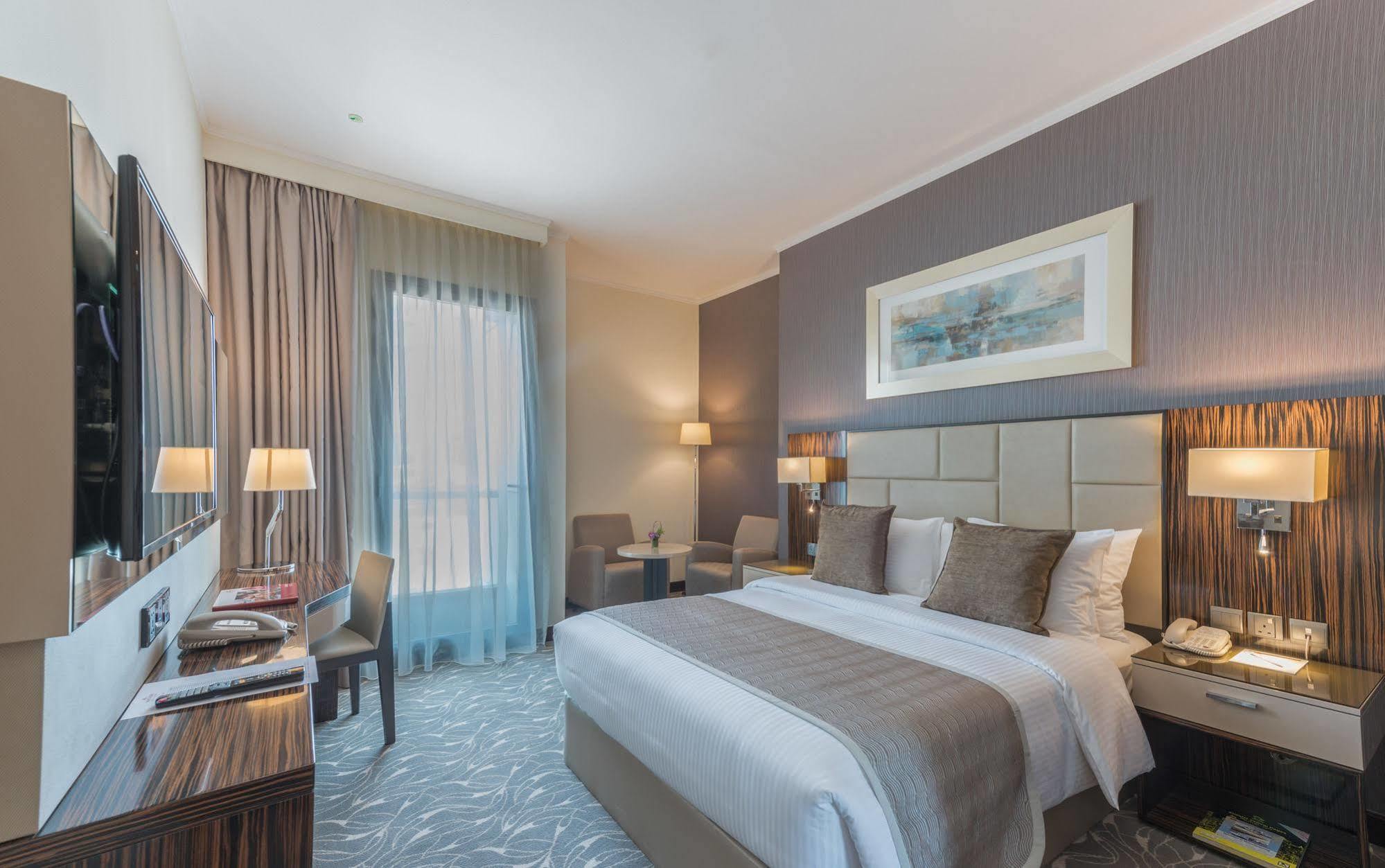Hawthorn Extended Stay By Wyndham Abu Dhabi City Center Екстер'єр фото