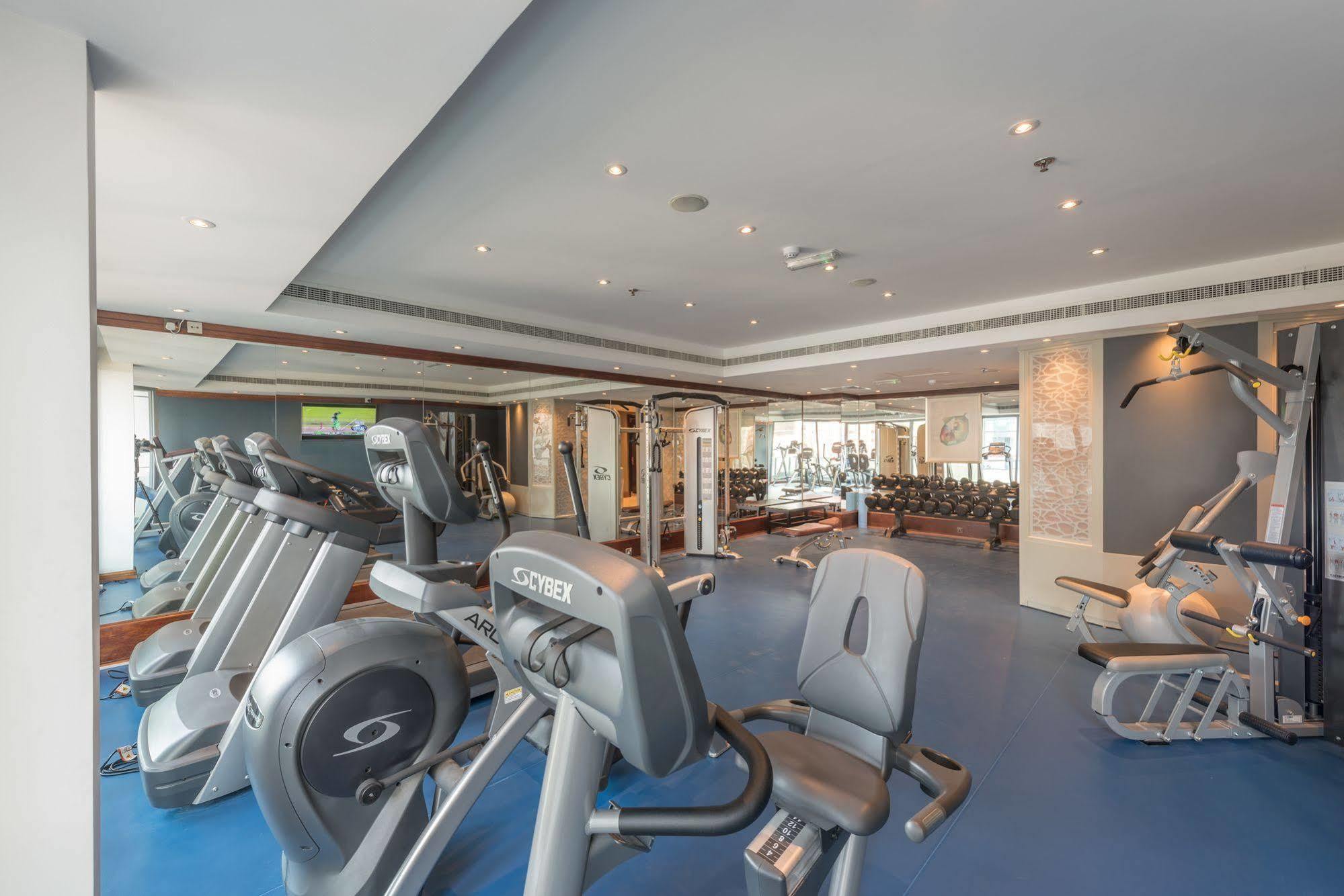 Hawthorn Extended Stay By Wyndham Abu Dhabi City Center Екстер'єр фото